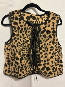 Front Ribbon Leopard Sherpa Vest