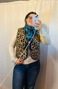 Front Ribbon Leopard Sherpa Vest